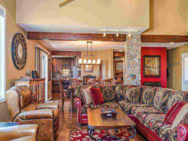 Ski in Ski out home Peak 8